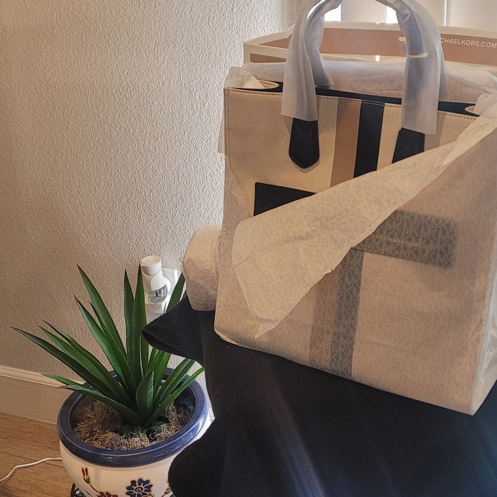 Designer Handbag -Michael Kors